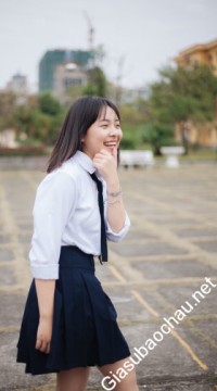 Gia sư giỏi Đại học Quốc gia Hà Nội - Đại học Khoa học Tự nhiên chuyên dạy kèm môn Toán, Hóa, Tiếng Việt