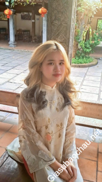 Gia sư giỏi Đại học Quốc gia Hà Nội - Đại học Khoa học Xã hội & Nhân văn chuyên dạy kèm môn Ngữ văn, Luyện chữ đẹp, Báo bài, Tiếng Việt